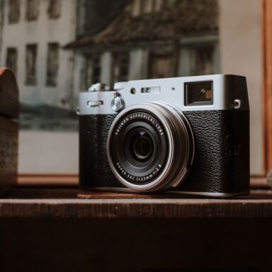 Fujifilm X X100v Mirrorless Body Silver