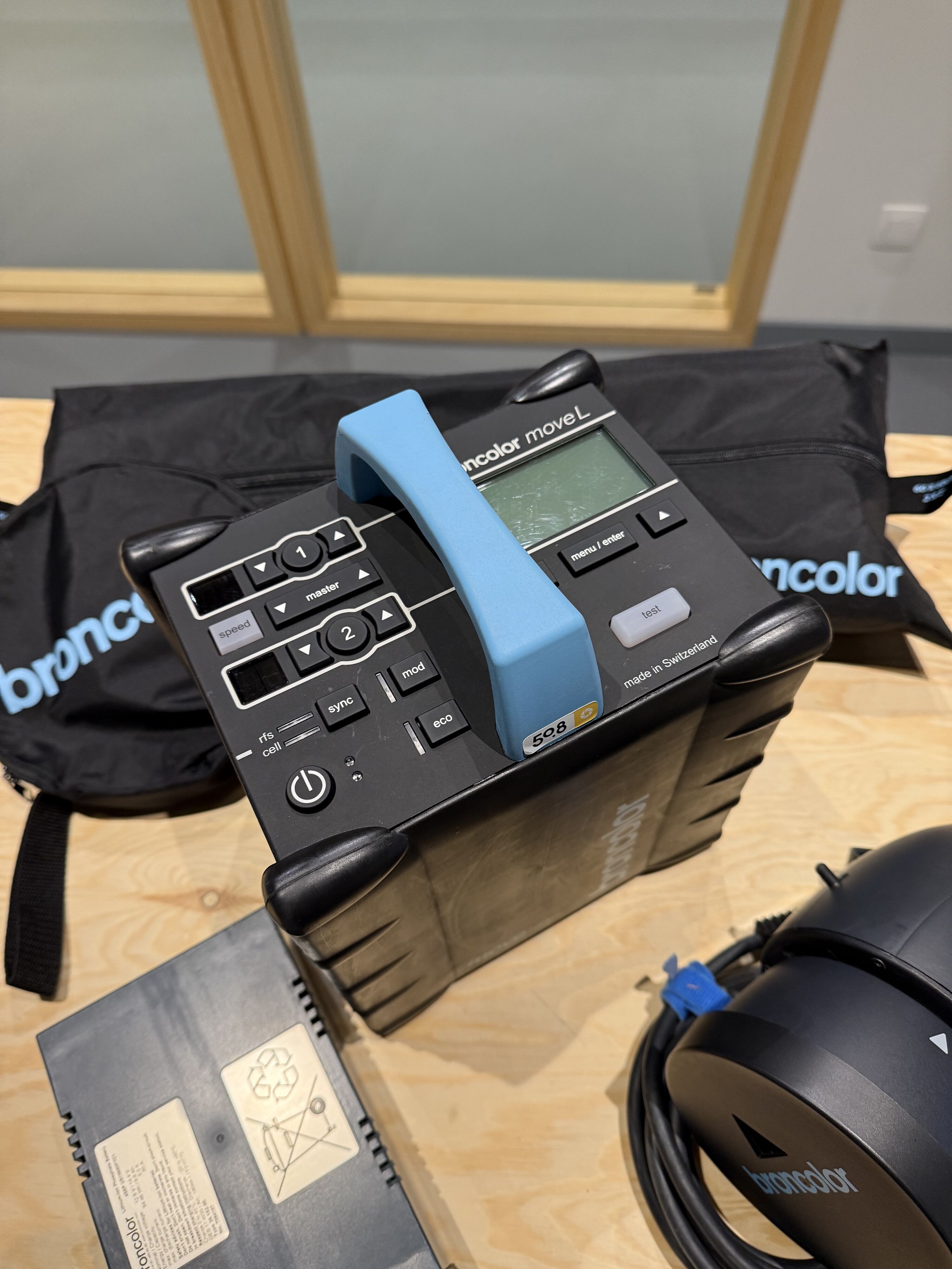 Move 1200 L Outdoor Kit 1 Second Hand