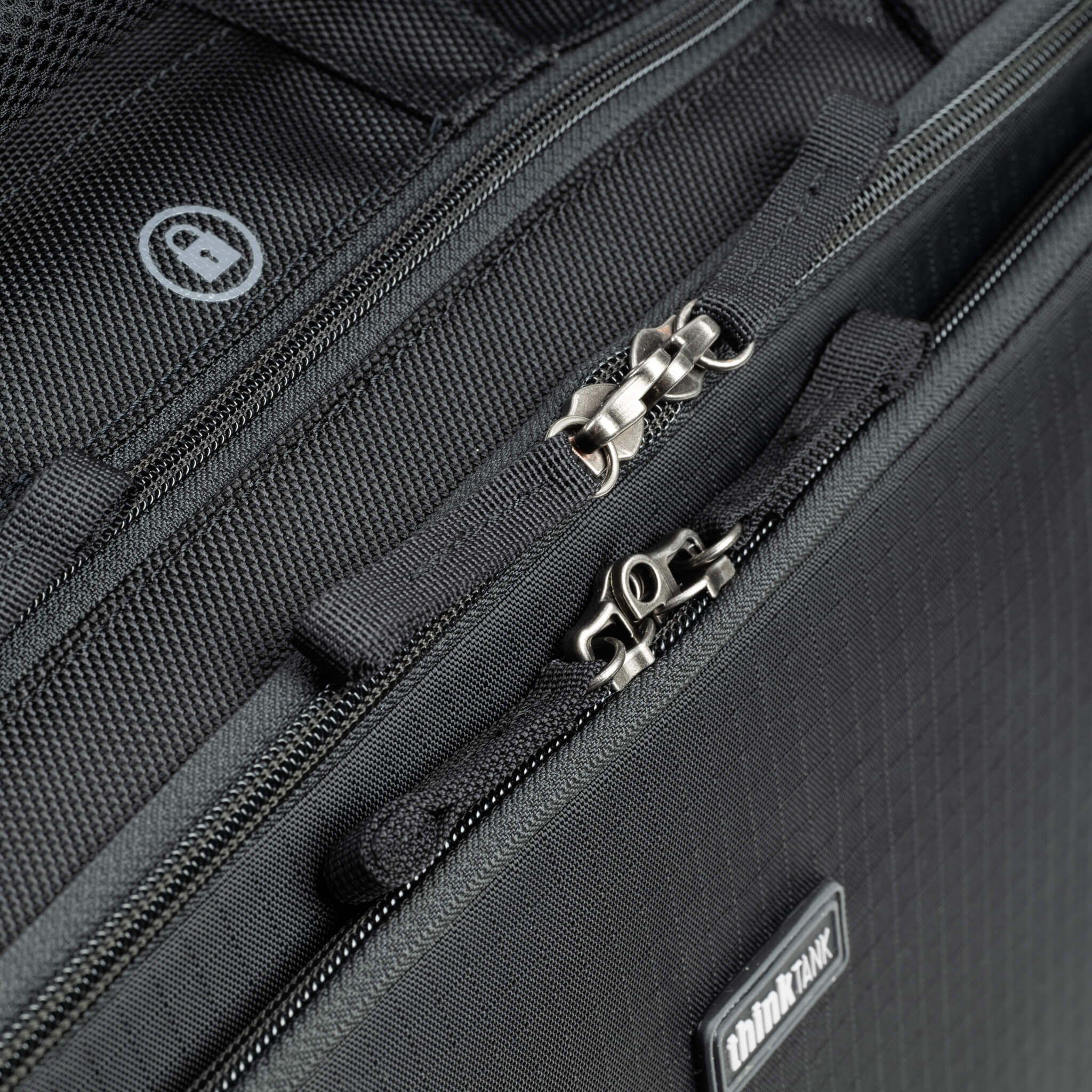 Think Tank Airport Navigator V2 0 Rolling Bag