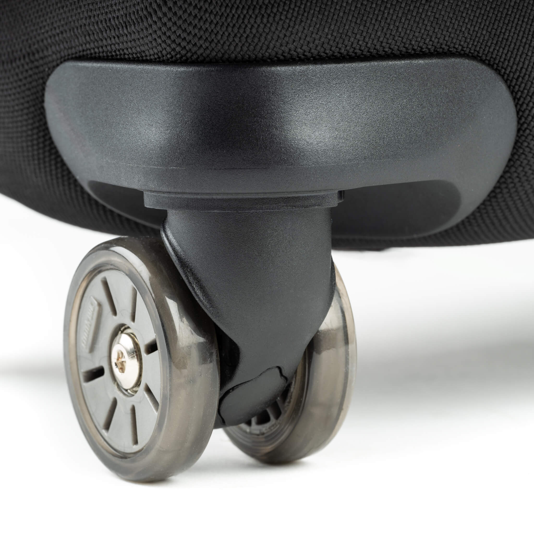 Think Tank Airport Navigator V2 0 Rolling Bag