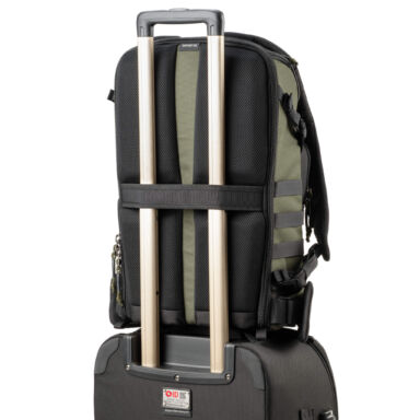 Think Tank Darklight 20l Backpack Montane Green