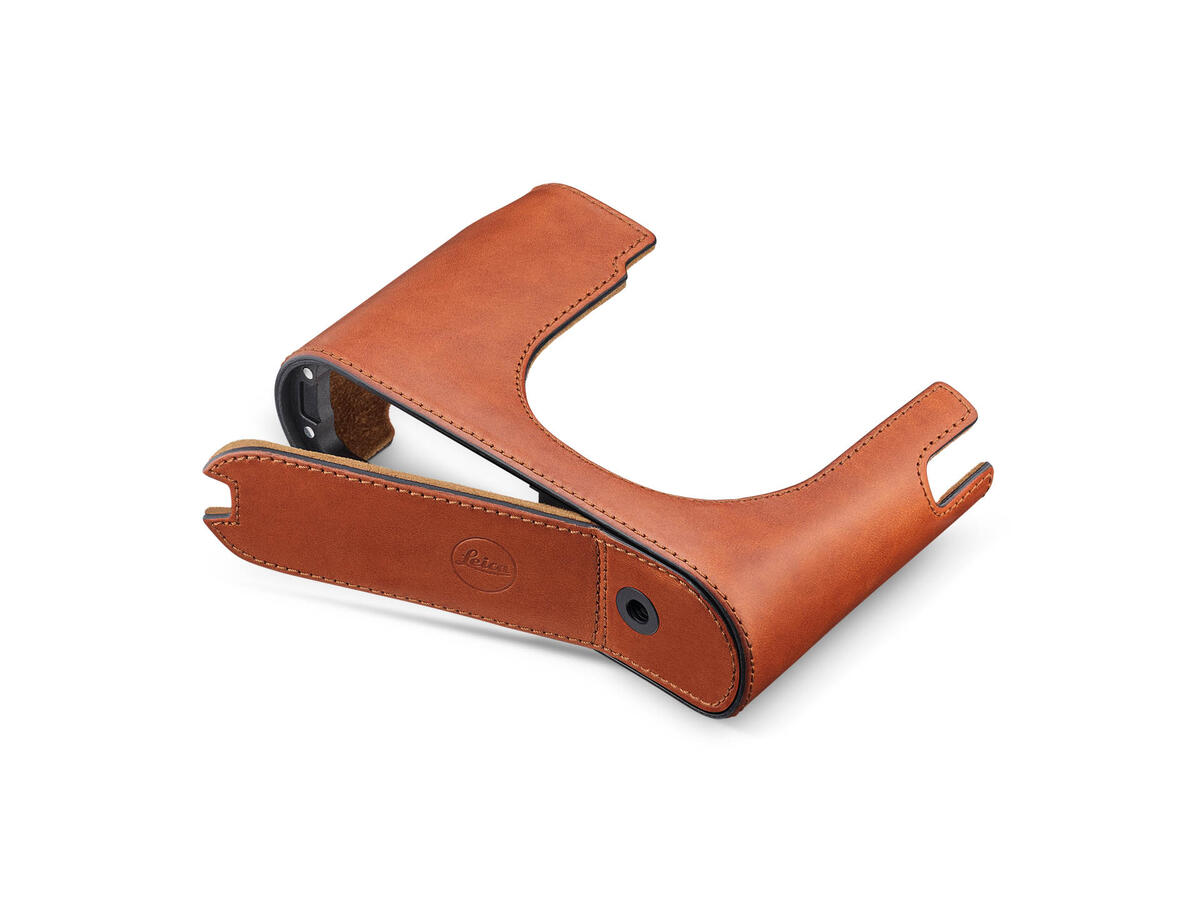 Halfcase Q3 Cognac Leather