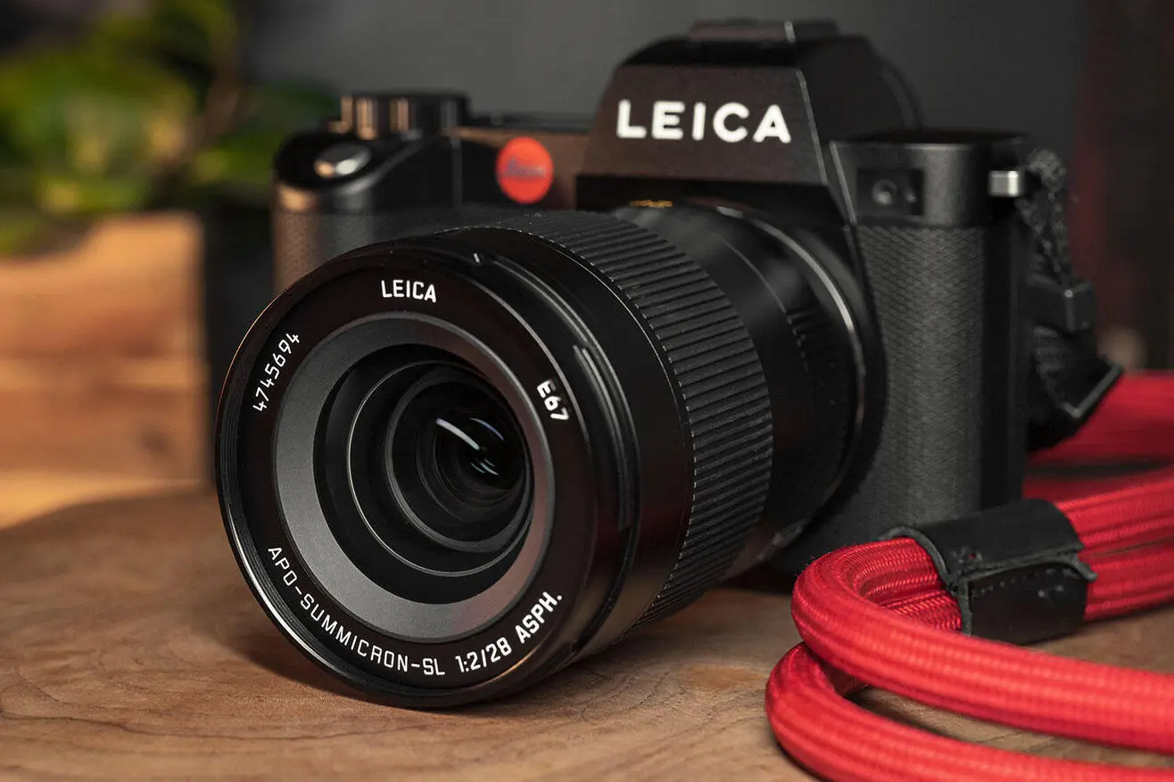 Leica Apo Summicron Sl 28mm F 2 Asph Black Lens