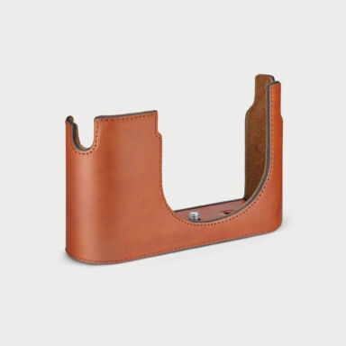Leica Halfcase Q3 Cognac Leather