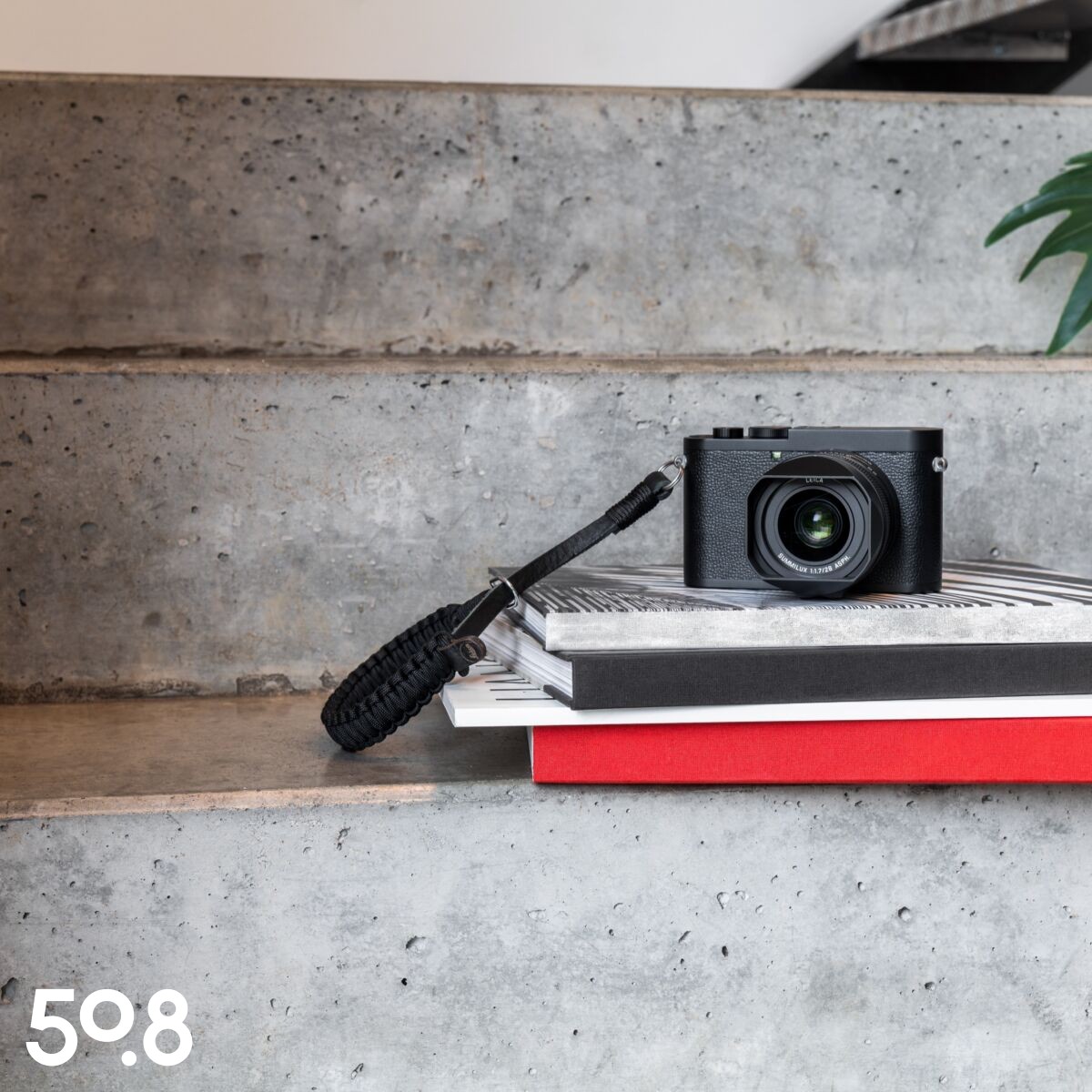 Newsletter pop-up image header