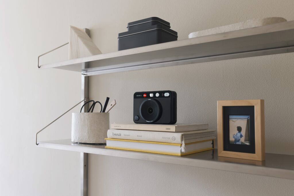 Leica Sofort 2 Black Leica Sofort 2 Black