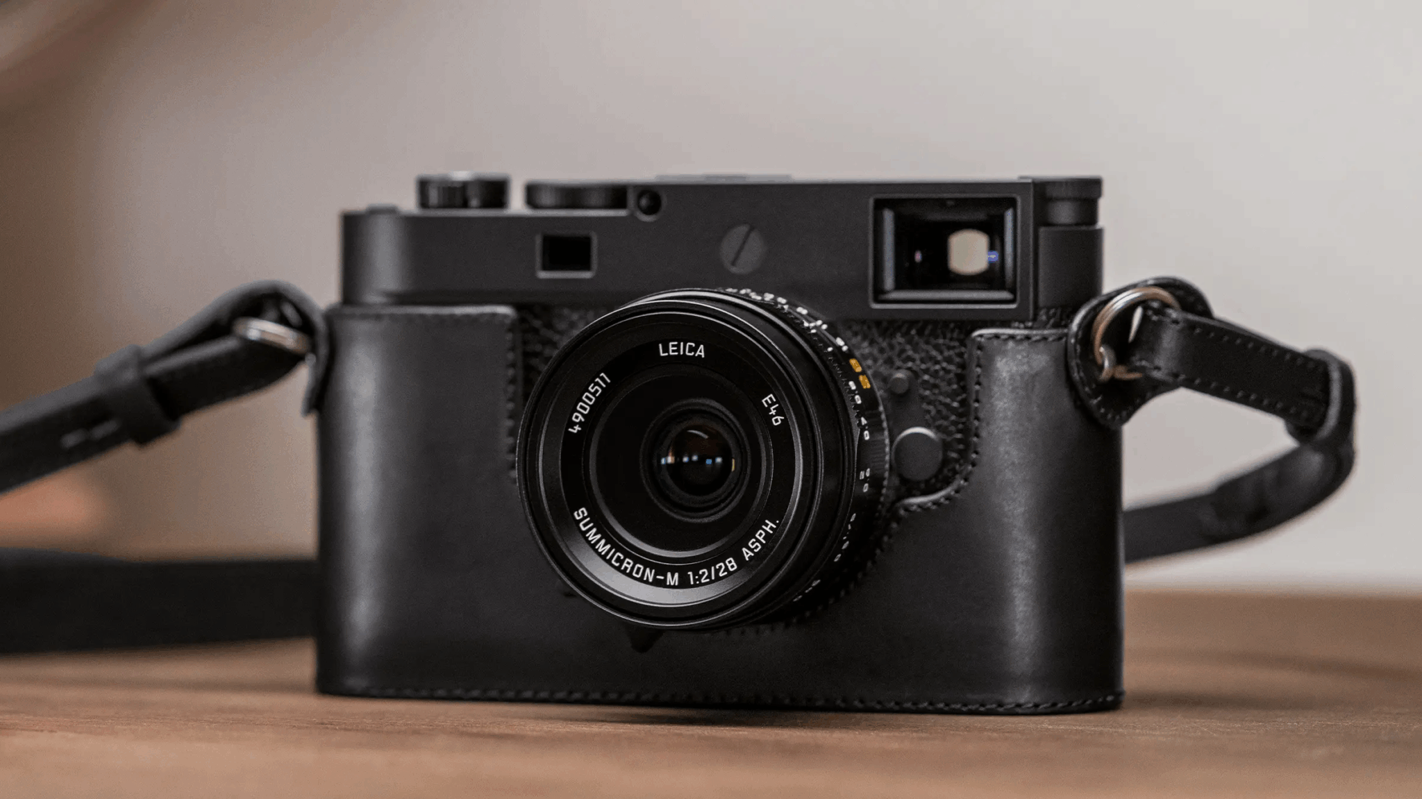 Leica Summicron M 28mm F 2 Asph Black Lens