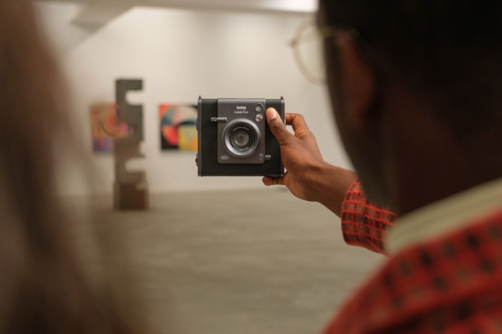Revue Instax Wide Evo