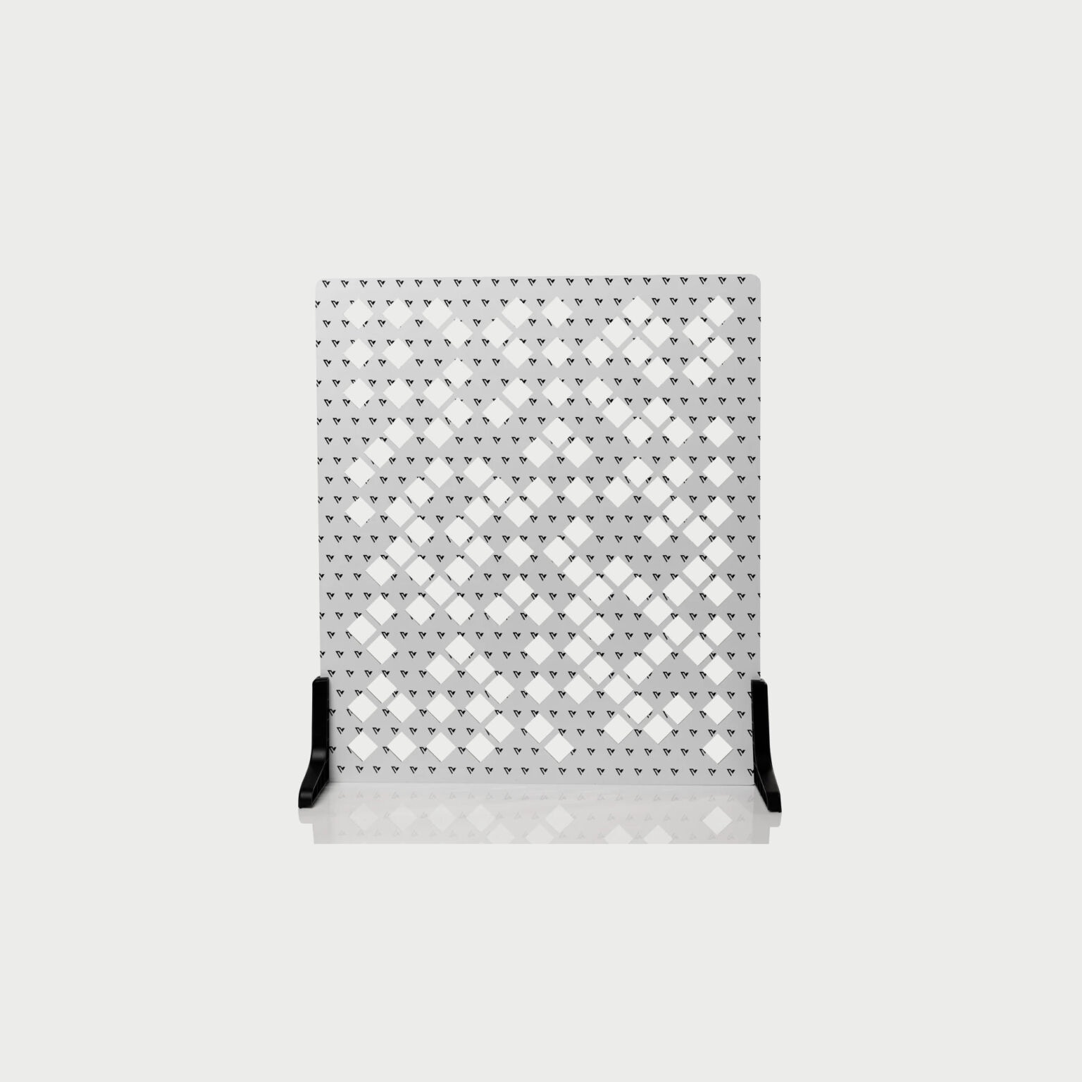 V Flat Shadow Board Scattered Diamonds