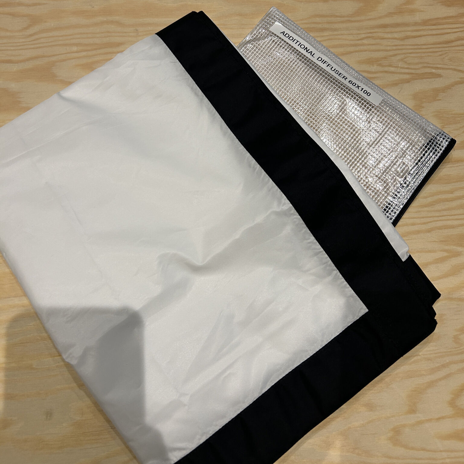 Broncolor Additional Diffuser For Softbox 60x100 Second Hand Broncolor Additional Diffuser For Softbox 60x100 Second Hand