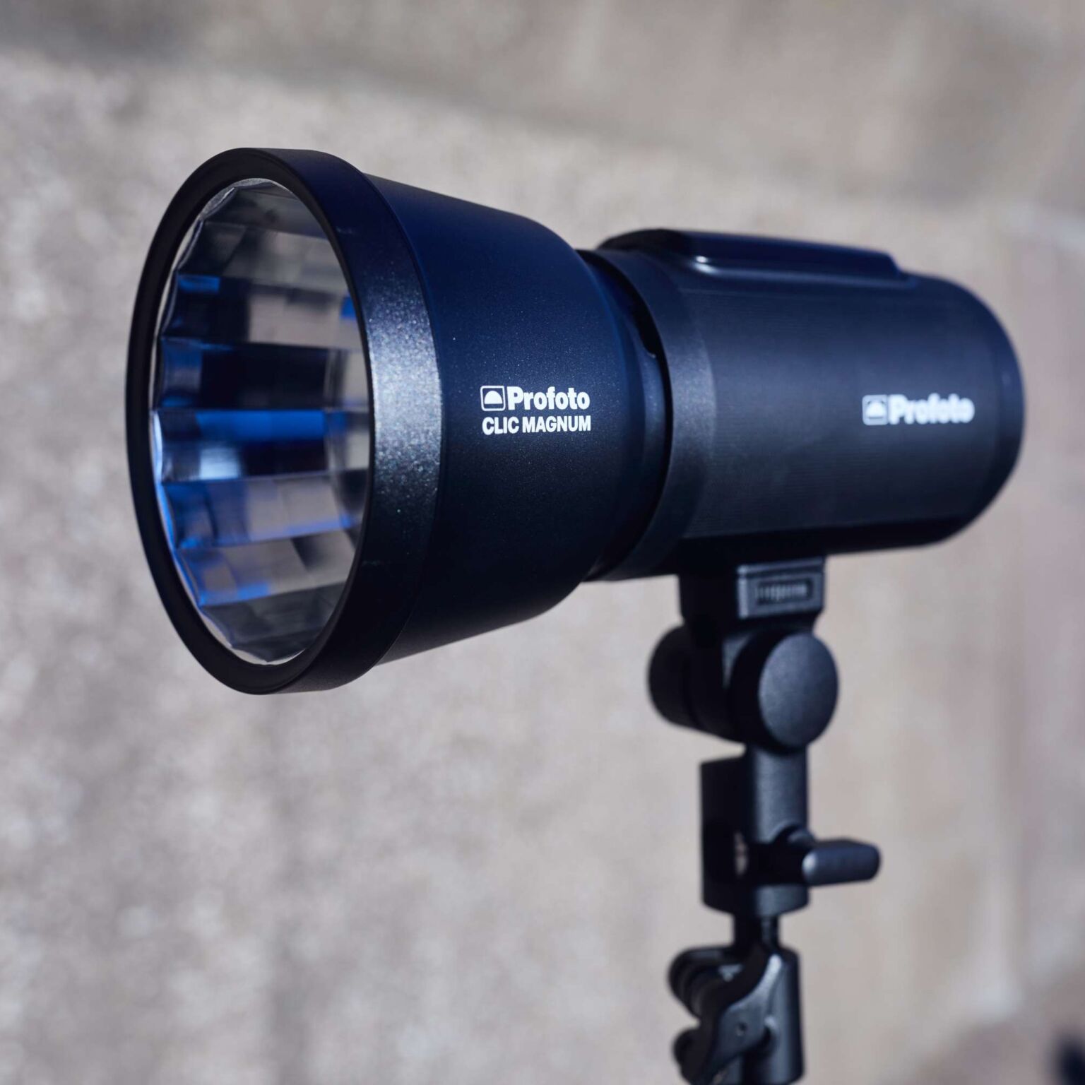 Profoto Clic Magnum