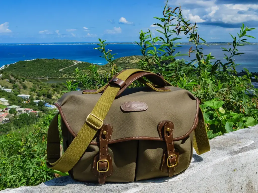 Billingham Hadley Pro Camera Bag Black Fibrenyte Black Leather Billingham Hadley Pro Camera Bag Black Fibrenyte Black Leather