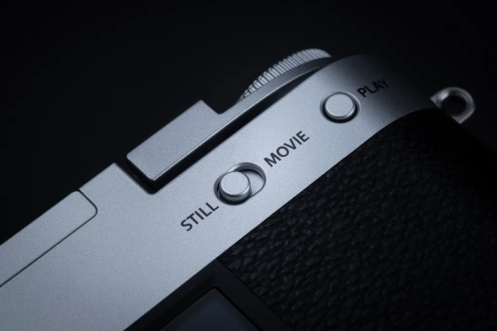 Fujifilm X X Half Body Black