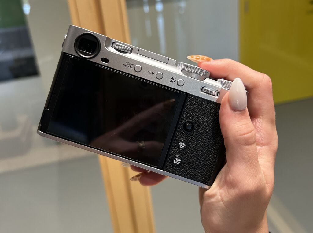 Fujifilm X E5 Vs X100vi Fujifilm X E5 Vs X100vi