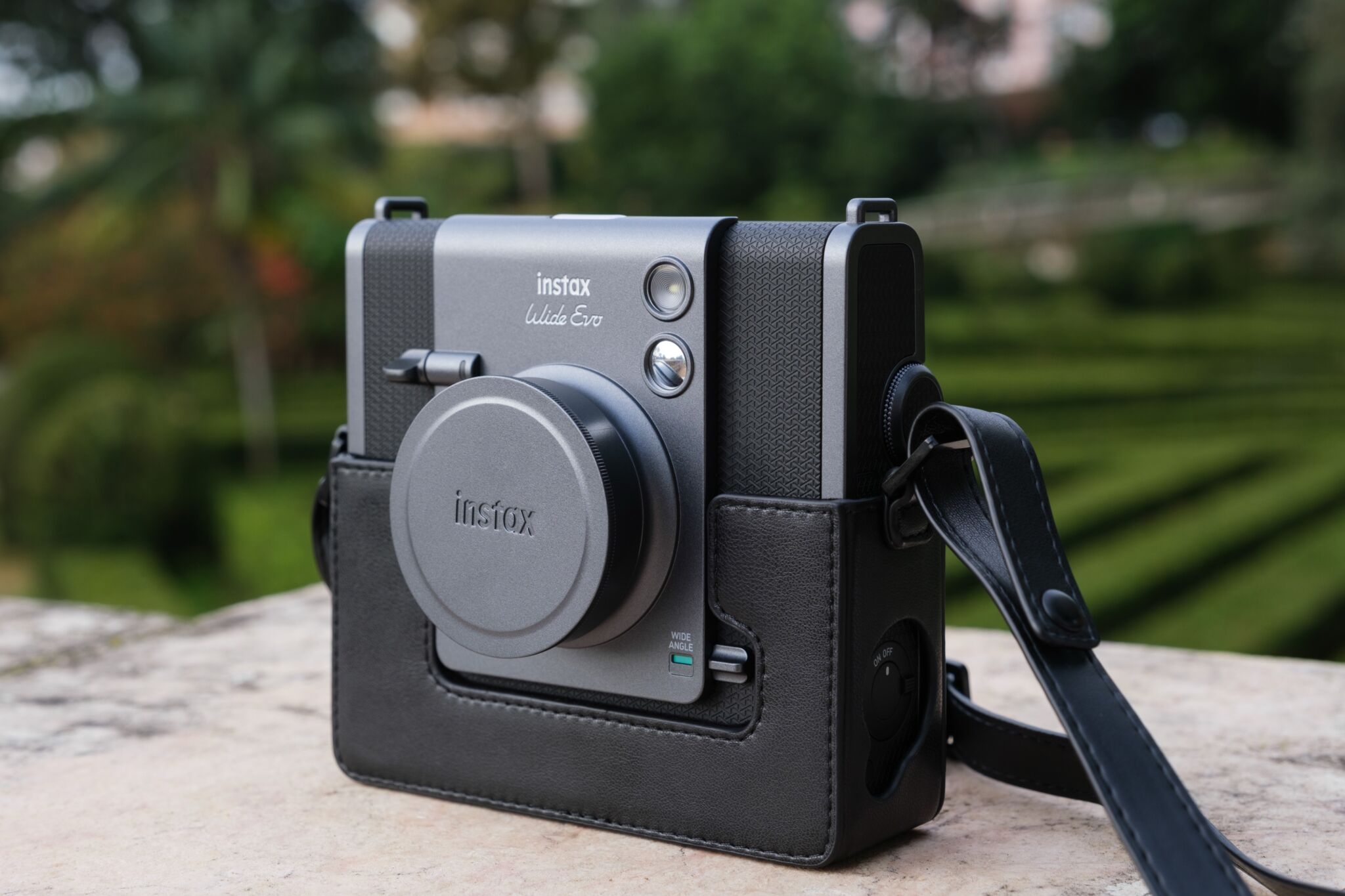 instax WIDE Evo_stills-1